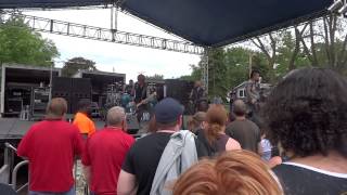 Download lagu Drowning Pool One Finger And A Fist mp3