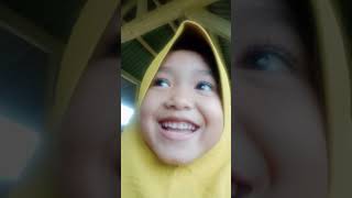 Download lagu Vlog adzkia lgi nongkrong mp3