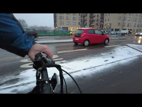 MongoTV_7945 - Del 4 - Cykler Til LIDL Dagen Før Juleaften og Køber Toiletpapair og Mad og Drikke