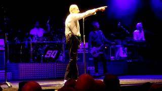 Status Quo Rossi introduces Dublin guitarist Richie Malone to his home crowd