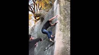 Video thumbnail of L’Angle Parfait, 7b. Fontainebleau