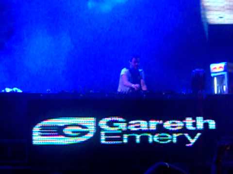 Gareth Emery live at @Delux Electronic Festival playing Torque (Klauss Goulart Remix)