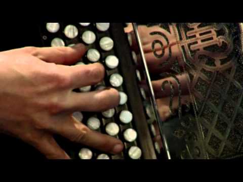 Showcase - Les Hurlements d'Léo - St Lazare