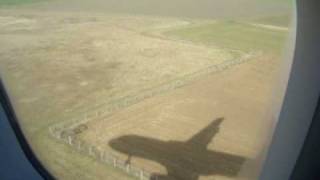 preview picture of video 'Wizzair landing at Beauvais (LRCL - LFOB)'