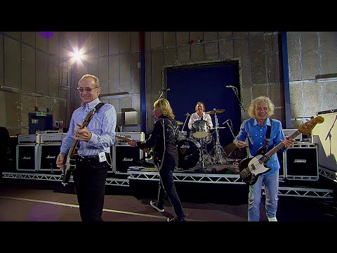 Status Quo - The Frantic Four Reunion At Shepperton Film Studios, T Stage, Surrey 2012