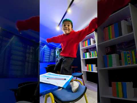 SÍGUENOS EL PASO 🤪 @SantiOficialll  #santi #santioficial