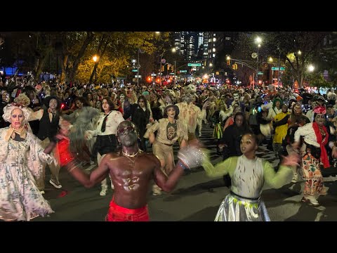 Thriller Dance - Michael Jackson - New York City Halloween Parade 2025