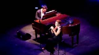 Paloma San Basilio (Rosario, Arg 08.11.09) Teatro Broadway - Memory (Recuerdos)