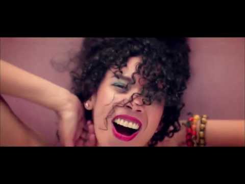 Flavia Coelho - Bossa Muffin (Official Video)