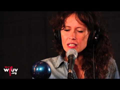 Sarah Lee Guthrie & Johnny Irion - 