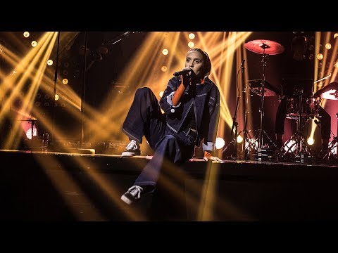 Fanny Andersen - "Not A Toy" (Live on Senkveld)