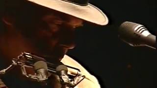 Neil Young - Looking Forward