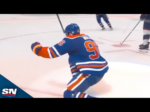 Oilers' Jake Walman Has Pass Deflected In For Late Tying Goal vs. Blue Jackets