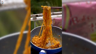 Testing Out Viral Ramen Noodles | Day 2- Samyang Buldak Cream Carbonara Ramen Noodles #shorts
