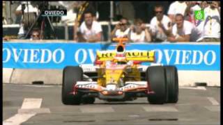 preview picture of video 'Trompos de Alonso en oviedo 2009'