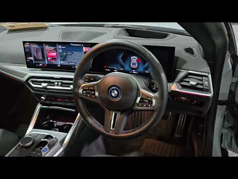 BMW i4 M50 (SUNROOF) 540BHP AUTOMATIC **ONE OWNER - Image 2