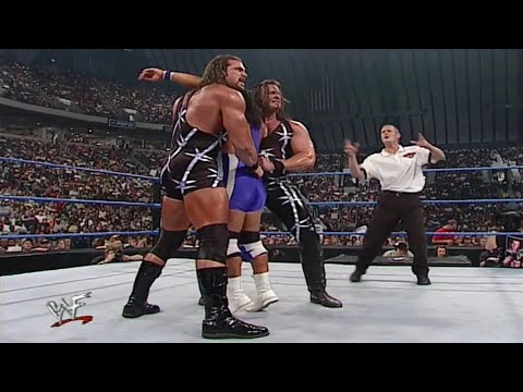 Kronik 😎 vs. Kaientai 🇯🇵 (SmackDown 20/9/2001)