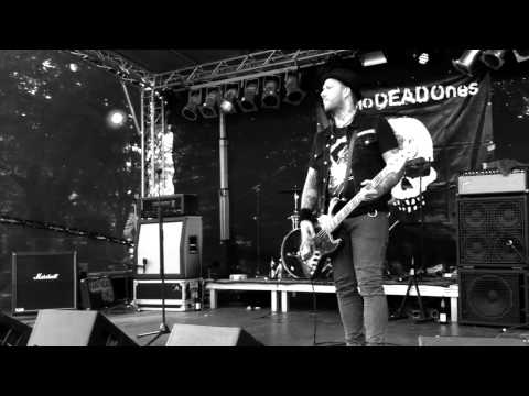 Radio Dead Ones - untitled (live)