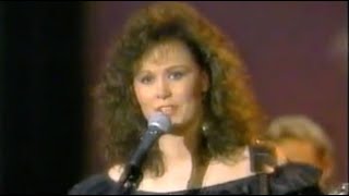 Suzy Boggus - Cross My Broken Heart