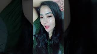 Download lagu Cewek cantik dan bahenol bernyanyi dangdut mp3 Download lagu Cewek cantik dan bahenol bernyanyi dangdut mp3