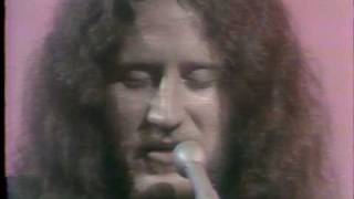 Vince Bell performing Sun &amp; Moon &amp; Stars, 1977