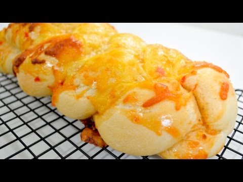 Cheesy Sweet Chili Plait Bread - Recipe Video