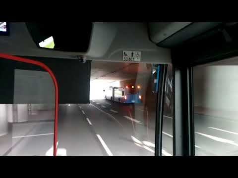 Linie 625 der WSW Mobil GmbH zwischen Wuppertal Hbf und Historische Stadthalle