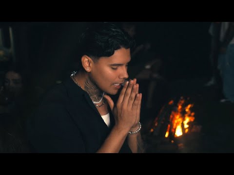 A QUIEN VOY A MENTIR - Milo Bvgatti x Layan (Visualizer)