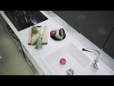 Кухня Валерия Белый/черный страйп