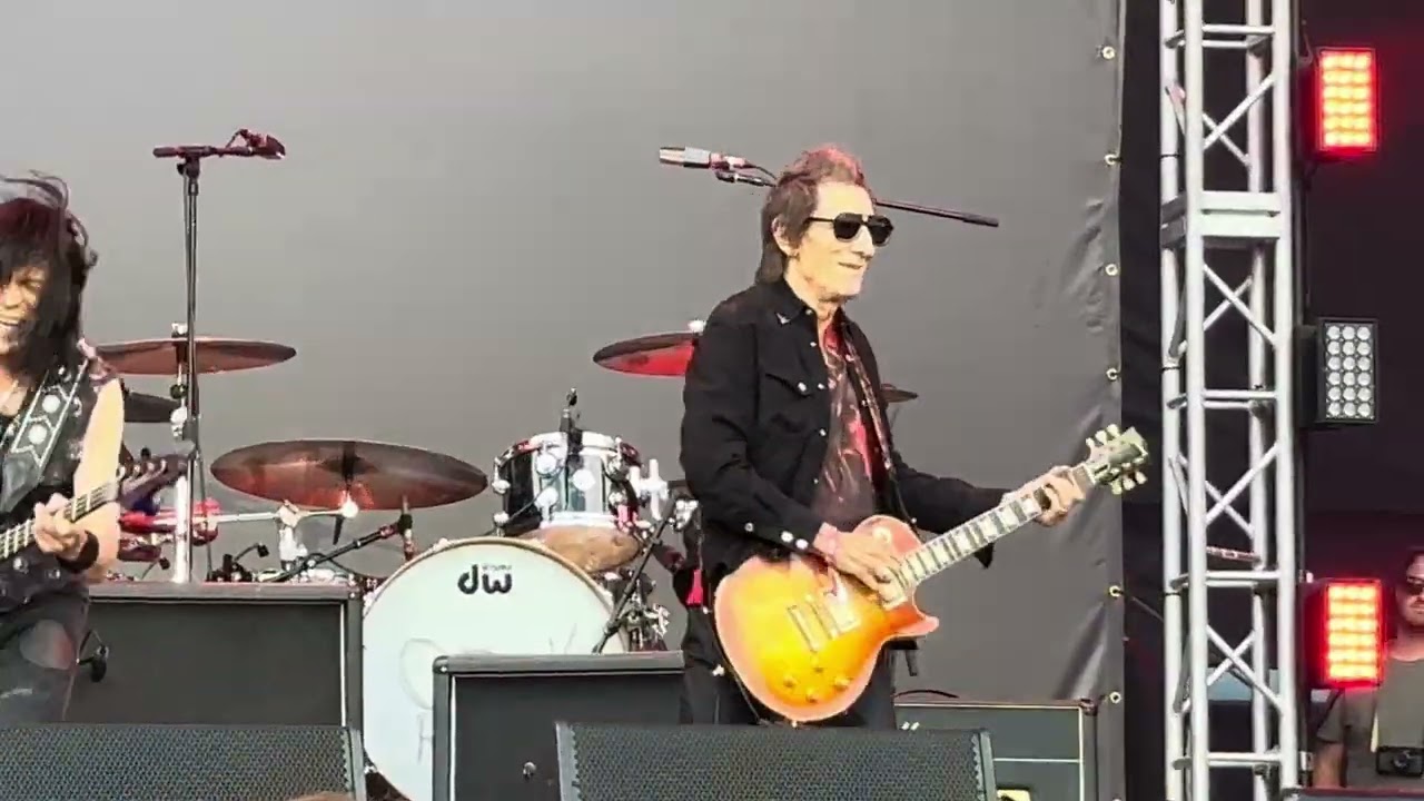 Steven Taylor ft. Supergroup - Train Kept a Rollin' (Back to the Beginning, Birmingham, 05.07.2025) - YouTube