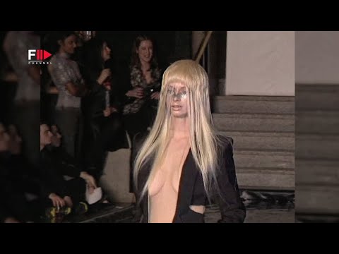 Vintage in Pills ALEXANDER McQUEEN Spring 1997 - Fashion Channel