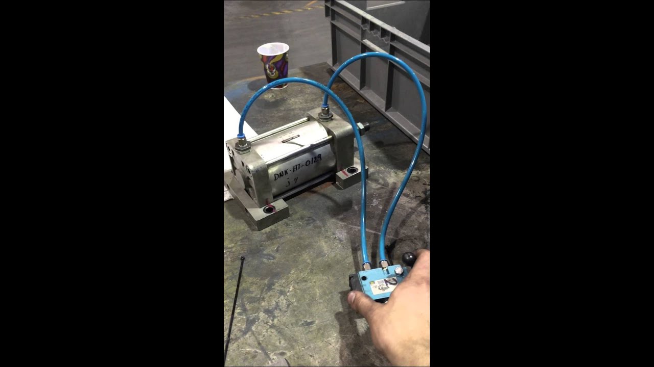 Simple pneumatic cylinder test system