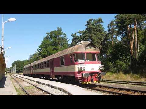 ČD 854.014(vzadu) - Odjezd vlaku Os 6007 - Doksy, 22.7.2013