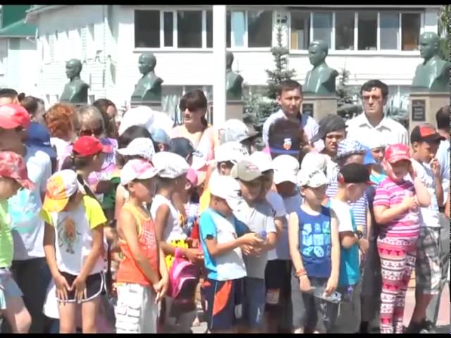 Митинг у памятника