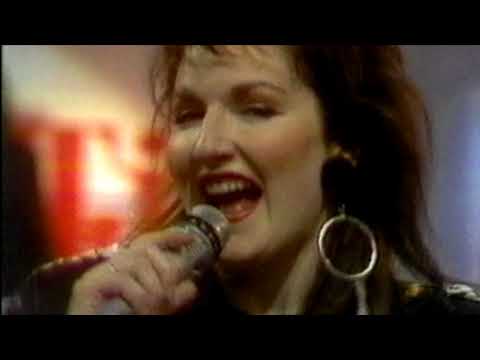 Marie Carmen - Piaf Chanterait Du Rock