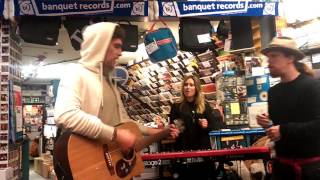 Walking On Cars - Hand In Hand (acoustic) 4.2.16