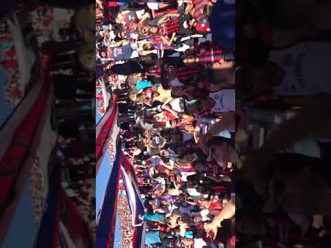 "Que loca esta la hinchada - San Lorenzo vs Patronato" Barra: La Gloriosa Butteler • Club: San Lorenzo