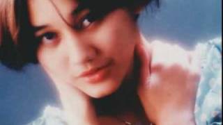 Download lagu Nike Ardilla - Menyibak Tirai Kelabu mp3 Download lagu Nike Ardilla - Menyibak Tirai Kelabu mp3