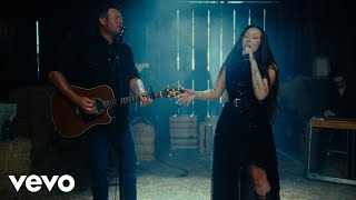 Download lagu Noah Cyrus - New Country ft. Blake Shelton mp3 Download lagu Noah Cyrus - New Country ft. Blake Shelton mp3