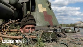 Russian troops forced out of key Ukraine town – BBC News