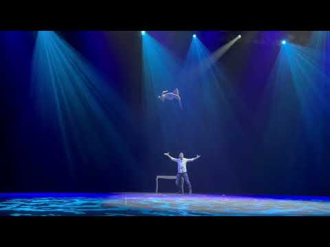 Jorgos Double Levitation Short