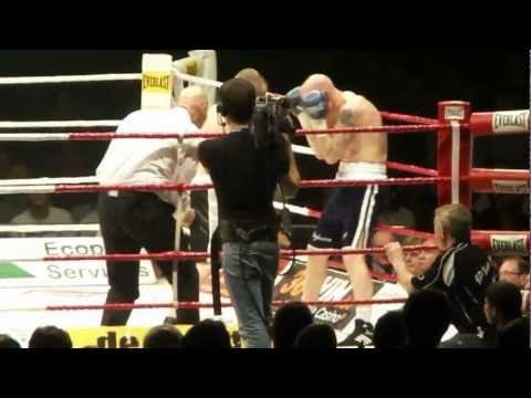 K.O. Jean-Pierre Bauwens VS Ryan Barrett @Boksgala Gent