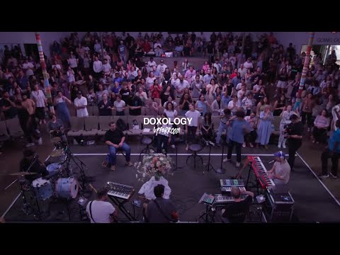 DOXOLOGY - UPPERROOM