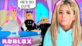 My Best Friend Has A Crush On My Prince Roommate... | Roblox Royale High Roleplay