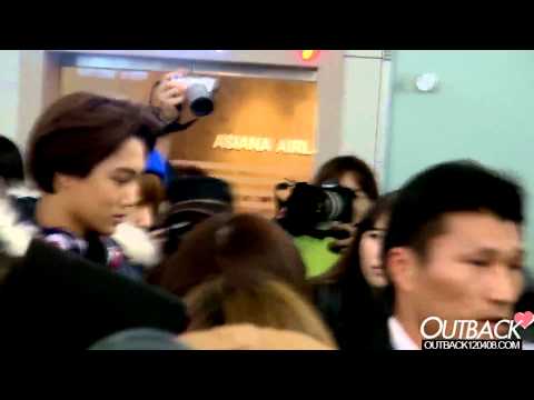 121122 Fancam focus chanyeol in aiport