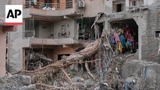 Poor weather delays rescue operations in Nepal flood disaster