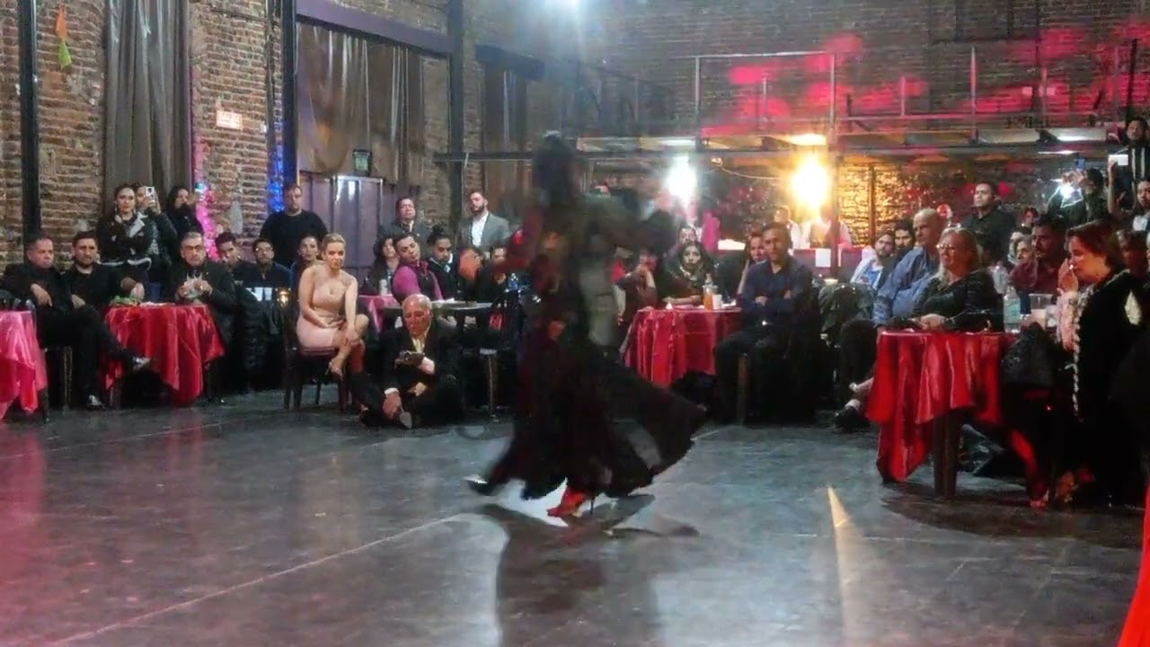 Betsabet Flores y Jonathan Spitel en la rioja, El Puntazo