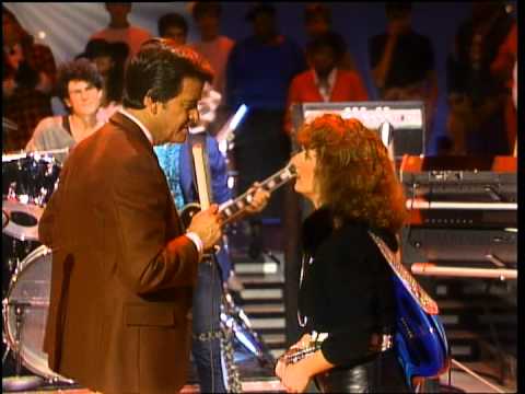 Dick Clark Interviews Teena Marie- American Bandstand 1984