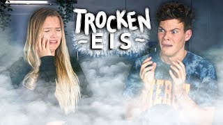 GEFÄHRLICHE EXPERIMENTE MIT TROCKENEIS mit Julia Beautx | Joey&#39;s Jungle