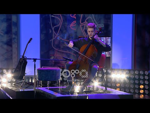 Klaudio Zoto performancë live në studion e 'Ditë e Re'